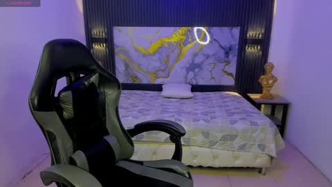 DARCK online show from 04/01/26, 01:41