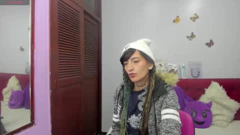 Snapshot of dark_dominika chatting on 12/18/25, 01:28 dark_dominika online show from 12/18/25, 01:28