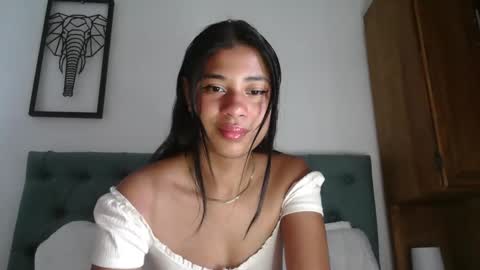 Sofia online show from 10/05/25, 05:33