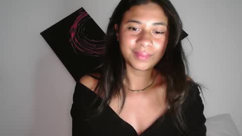 Sofia online show from 10/31/25, 02:45