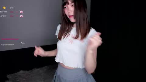 Snapshot of dark_ester chatting on 10/17/25, 04:20 Ester online show from 10/17/25, 04:20