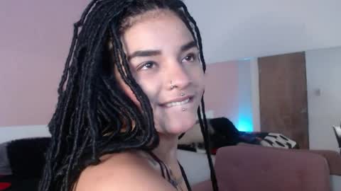 dark_flama online show from 04/05/26, 01:47