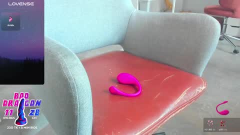 Snapshot of dark_greens chatting on 03/07/25, 12:34 dark greens online show from 03/07/25, 12:34