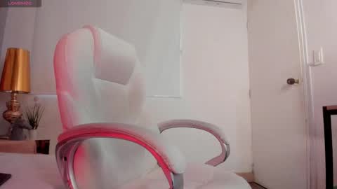 Snapshot of dark_sun333 chatting on 10/12/25, 09:47 dark_sun333 online show from 10/12/25, 09:47