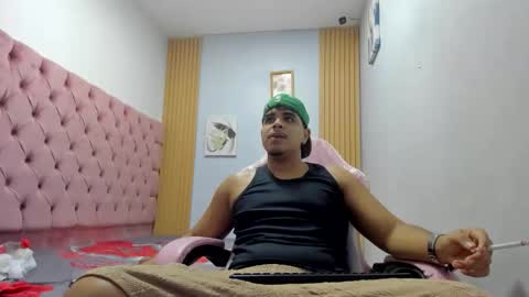 darkalphax01 online show from 12/18/25, 02:17