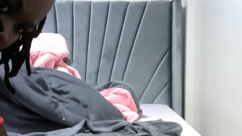 Snapshot of darkebony2025 chatting on 01/31/25, 08:43 Ebony online show from 01/31/25, 08:43