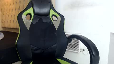 darkknightx01 online show from 11/10/25, 10:25