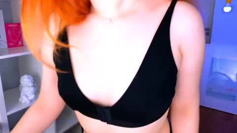 darkmoon____ online show from 12/04/25, 04:16