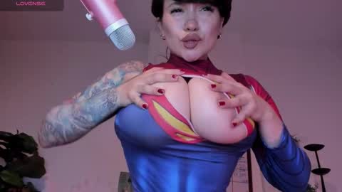 darknes_lilith18 online show from 02/05/26, 01:21