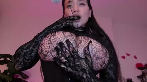 darknes_lilith18 online show from 02/25/26, 11:36