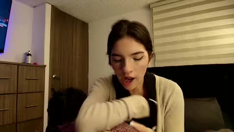 darkpleasuress online show from 03/19/26, 09:35