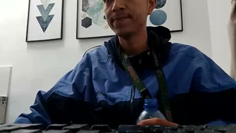 darkr_ider online show from 04/15/26, 04:03