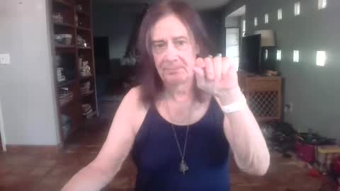 Snapshot of darla_darling1222101 chatting on 02/23/26, 01:03 darla_darling1222101 online show from 02/23/26, 01:03