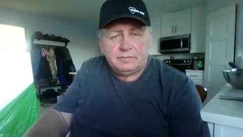 Snapshot of darlago chatting on 11/14/25, 10:07 darlago online show from 11/14/25, 10:07