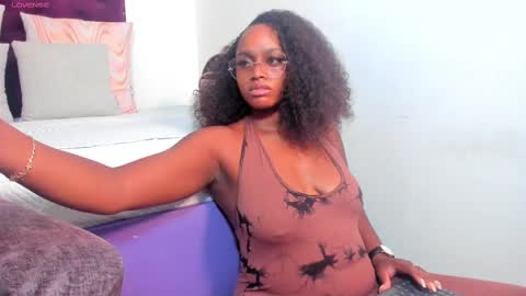 Snapshot of darle_volant chatting on 09/16/25, 10:44 Darle Volant online show from 09/16/25, 10:44