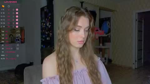 Snapshot of darlina_ryan chatting on 10/22/25, 03:23 Darlina online show from 10/22/25, 03:23