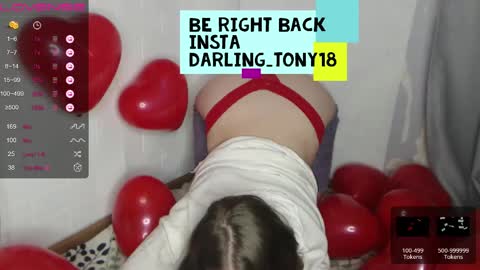 Snapshot of darling_tony18 chatting on 05/23/26, 09:52 darling_tony18 online show from 05/23/26, 09:52