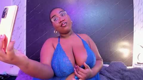  Darnell Queen online show from 11/06/25, 01:06