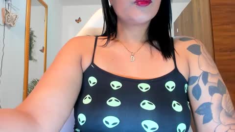 Snapshot of darsha__sahu chatting on 01/08/25, 05:16 Darsha online show from 01/08/25, 05:16
