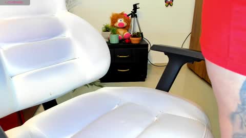 Snapshot of darsha__sahu chatting on 02/25/25, 08:14 Darsha online show from 02/25/25, 08:14