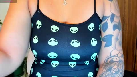 Snapshot of darsha__sahu chatting on 02/26/25, 12:05 Darsha online show from 02/26/25, 12:05