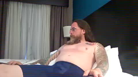Snapshot of darthraider76 chatting on 07/10/26, 01:54 DarthRaider online show from 07/10/26, 01:54