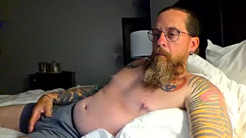 Snapshot of darthraider76 chatting on 07/31/26, 02:00 DarthRaider online show from 07/31/26, 02:00