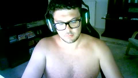 Snapshot of dartvader95 chatting on 06/29/26, 01:00 dartvader95 online show from 06/29/26, 01:00