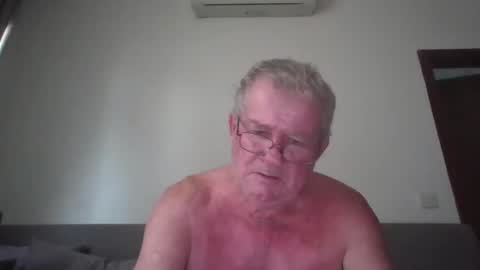Snapshot of darwincock chatting on 04/26/26, 01:47 darwincock online show from 04/26/26, 01:47