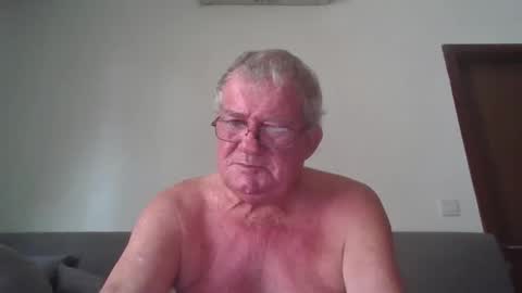 Snapshot of darwincock chatting on 05/05/26, 04:20 darwincock online show from 05/05/26, 04:20