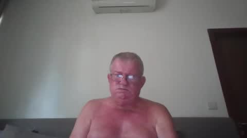 Snapshot of darwincock chatting on 05/10/26, 01:55 darwincock online show from 05/10/26, 01:55