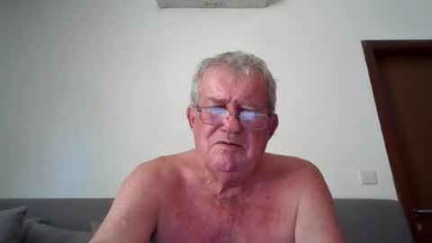 Snapshot of darwincock chatting on 06/25/26, 05:12 darwincock online show from 06/25/26, 05:12