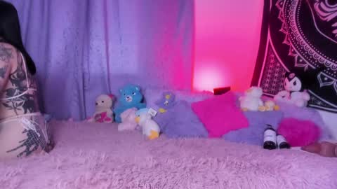 daryimiau online show from 12/12/24, 01:06