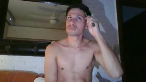 Snapshot of daryof chatting on 06/21/26, 12:24 Daryo Franco online show from 06/21/26, 12:24