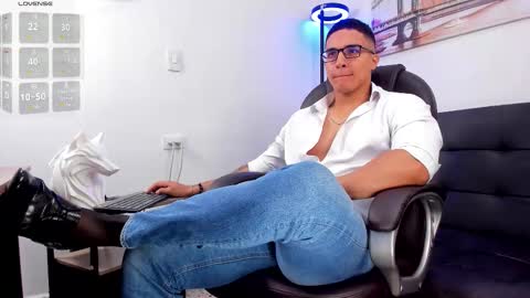 Dash online show from 10/25/25, 01:07