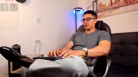 Dash online show from 12/22/25, 01:41