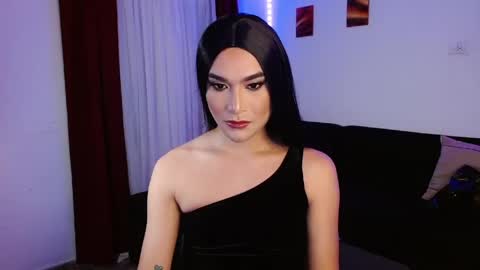 Snapshot of dashly_queen1 chatting on 05/25/26, 06:58 dashly_queen1 online show from 05/25/26, 06:58