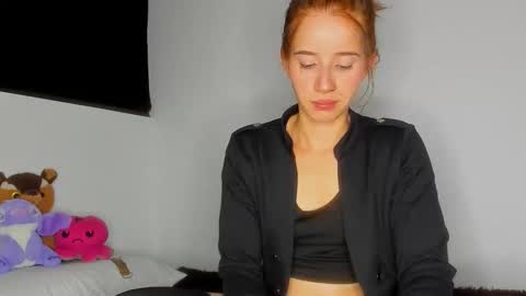 Dafne online show from 03/18/26, 02:04