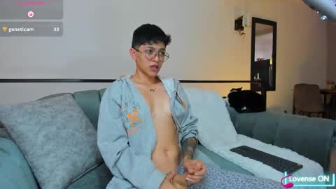 Snapshot of dass_roman chatting on 09/30/25, 08:47 Dass Roman online show from 09/30/25, 08:47