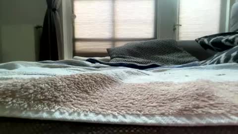 dave76b online show from 02/16/25, 03:27