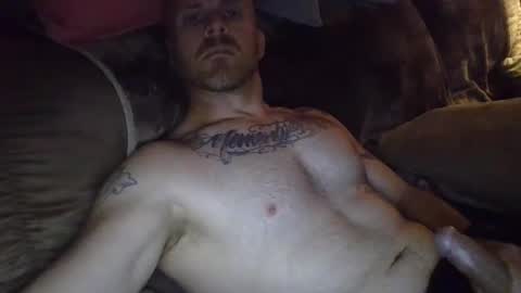 Snapshot of dave8404 chatting on 10/29/25, 01:02 Dave online show from 10/29/25, 01:02