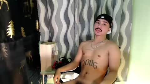Snapshot of dave_cummers chatting on 06/14/26, 02:35 DAVE online show from 06/14/26, 02:35
