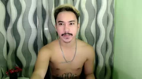 Snapshot of dave_cummers chatting on 06/21/26, 02:14 DAVE online show from 06/21/26, 02:14