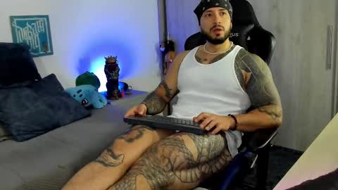 DAVE MAX online show from 11/22/25, 03:00