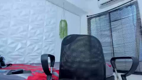 dave online show from 09/13/25, 12:49