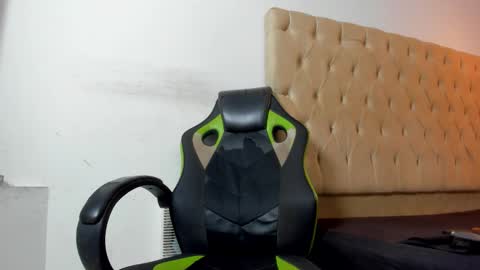 dave online show from 10/25/25, 07:49