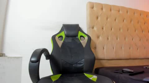 dave online show from 11/08/25, 07:30