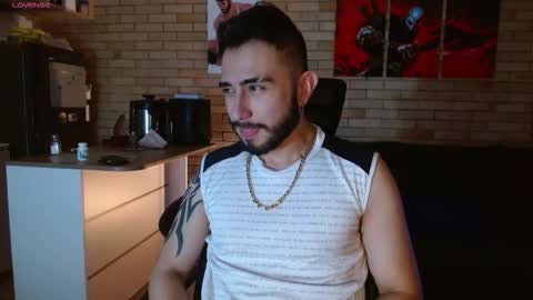 Snapshot of dave_wolf7 chatting on 02/12/26, 12:16 Dave Wolf online show from 02/12/26, 12:16