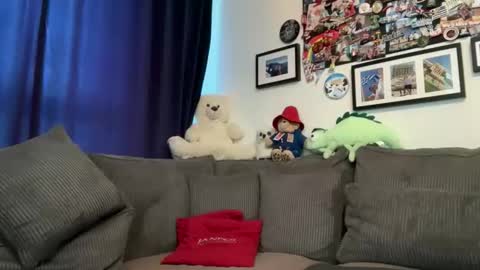DaveAndBen online show from 10/04/25, 10:35