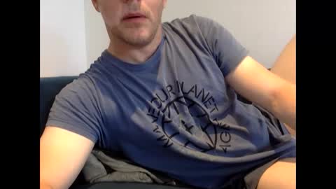 Snapshot of daveb709709709 chatting on 09/21/25, 01:02 daveb709709709 online show from 09/21/25, 01:02